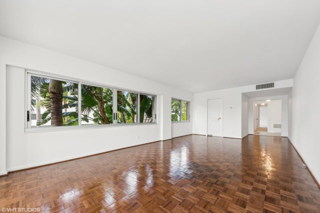 4 of 41 - 369 S Lake Dr #2b, Palm Beach, FL