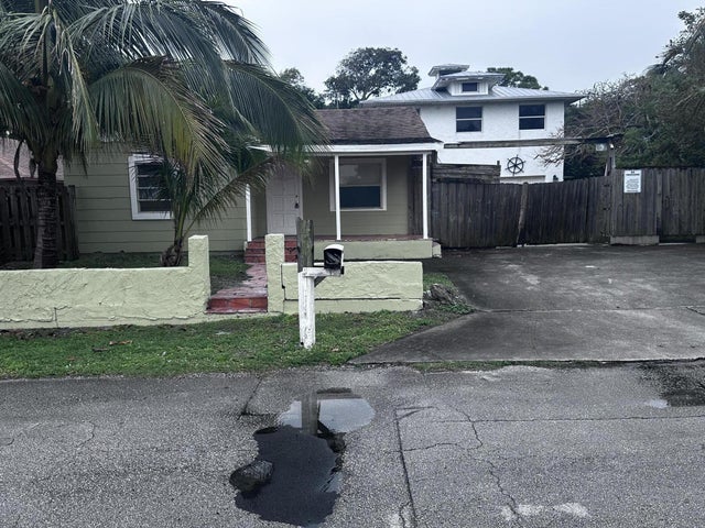 2 of 31 - 130 Ne 4th Avenue, Boynton Beach, FL