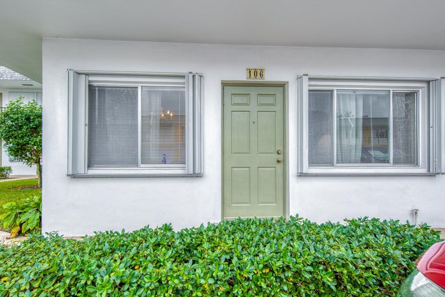 2 of 20 - 3040 Lake Osborne Drive #106, Lake Worth Beach, FL