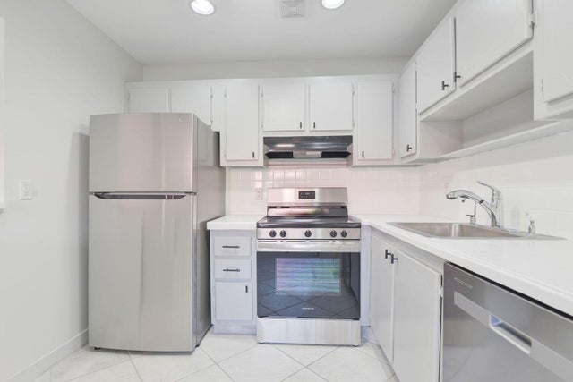 1 of 44 - 287 Seville #l, Delray Beach, FL