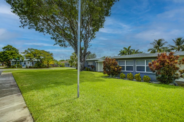 4 of 34 - 914 Ne 2nd St, Pompano Beach, FL