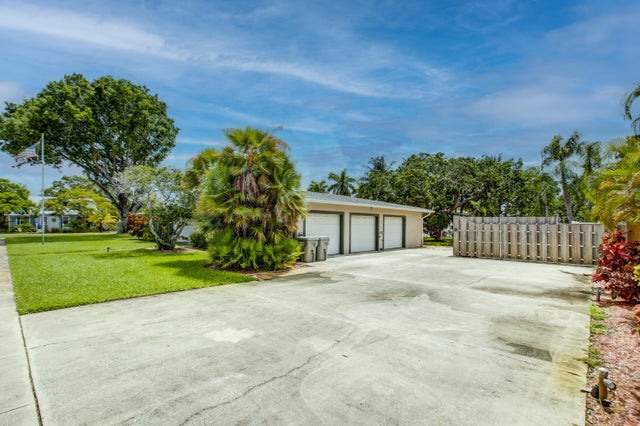 5 of 34 - 914 Ne 2nd St, Pompano Beach, FL