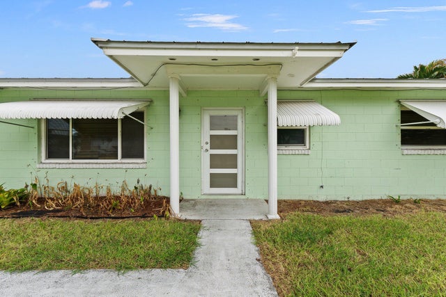 1 of 30 - 1154 Bayshore Dr, Fort Pierce, FL