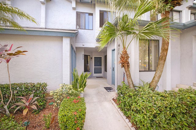 2 of 37 - 405 Harbour Pointe Way, Greenacres, FL
