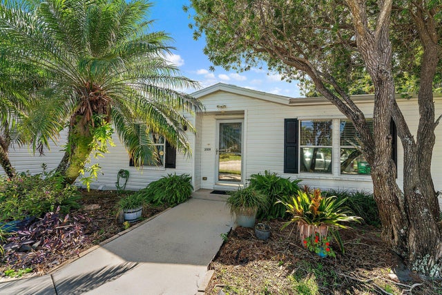 5 of 42 - 3109 Scarlet Ibis Lane, Port Saint Lucie, FL