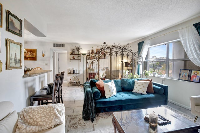 1 of 42 - 1750 Jefferson St, Hollywood, FL