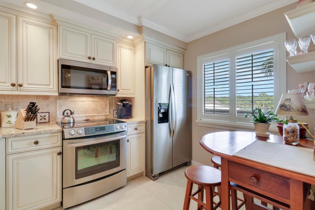 5 of 45 - 601 Seafarer Circle #301, Jupiter, FL