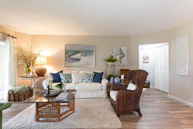 4 of 41 - 3755 Via Poinciana #101, Lake Worth, FL