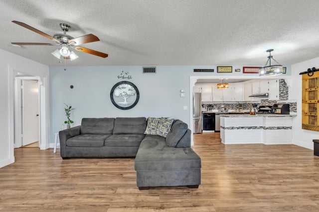 5 of 31 - 329 Knotty Pine Circle #a-2, Greenacres, FL