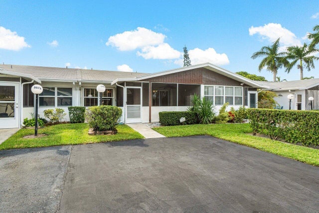 2 of 40 - 5086 Campanelli Cir, West Palm Beach, FL