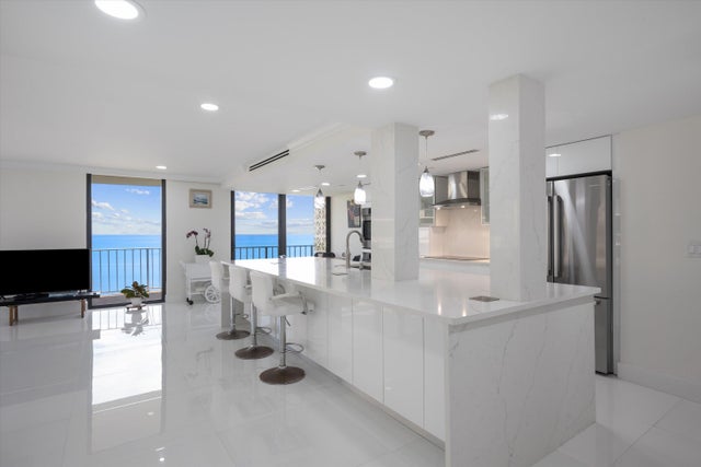5 of 67 - 3400 S Ocean Blvd #4c1, Palm Beach, FL