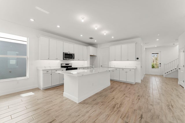 4 of 26 - 1024 Sw Farmer Drive, Palm City, FL
