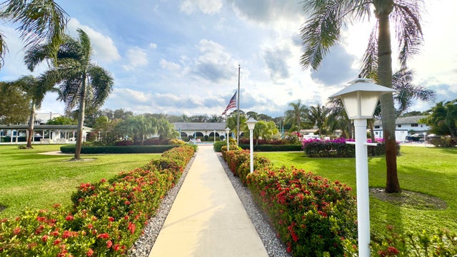 3 of 41 - 3 Garden St #105k, Tequesta, FL