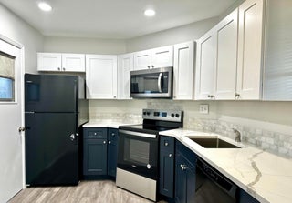 Photo of Listing #RX-11035092