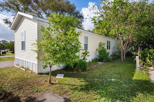 2 of 10 - 4203 N Us Highway #66, Fort Pierce, FL