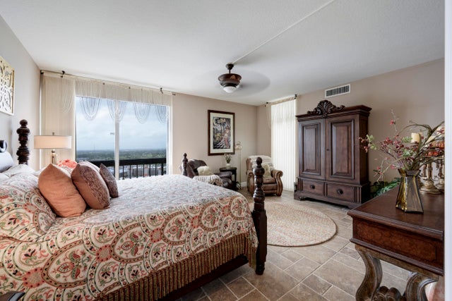 4 of 24 - 108 Lakeshore Drive #38-t, North Palm Beach, FL