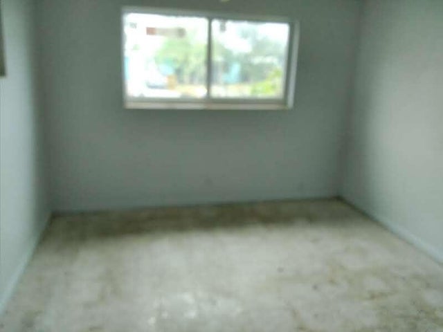 3 of 21 - 321 W 18th Street, Riviera Beach, FL