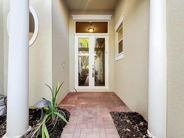 4 of 24 - 1237 River Reach Dr, Vero Beach, FL