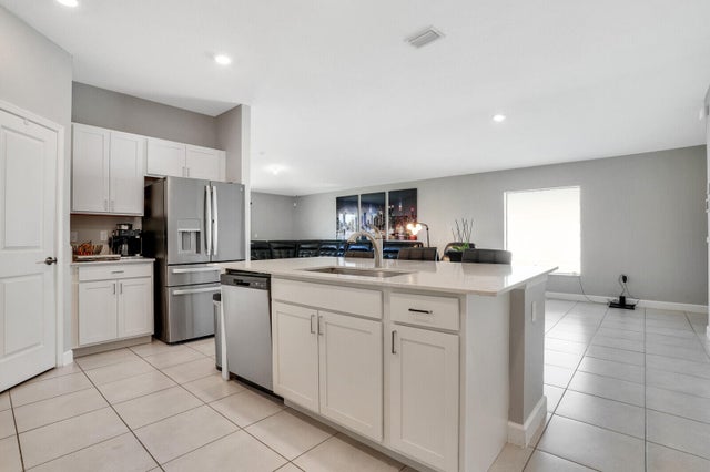 4 of 30 - 7578 Nw Deysbrook Lane, Port Saint Lucie, FL