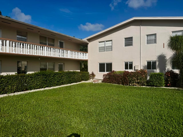 2 of 19 - 206 Dorchester #i, West Palm Beach, FL