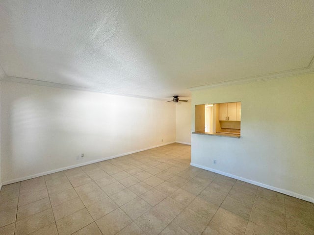 5 of 19 - 206 Dorchester #i, West Palm Beach, FL
