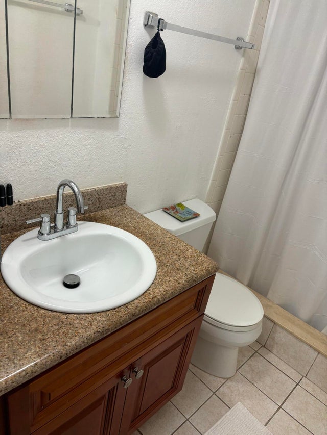 5 of 11 - 505 Spencer Drive #307, West Palm Beach, FL