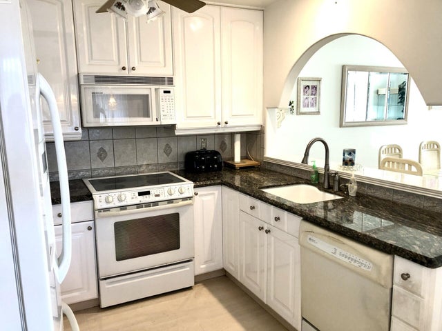 1 of 25 - 7633 S Tahiti Lane #204, Lake Worth, FL