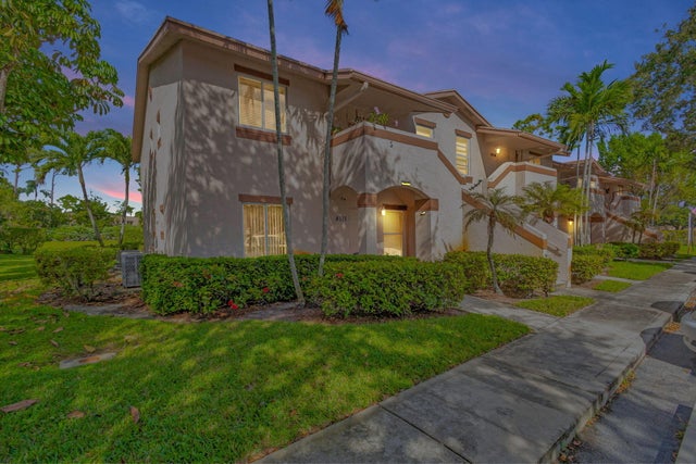 1 of 33 - 4511 Oak Terrace Dr, Greenacres, FL