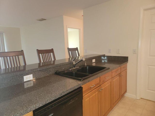 5 of 10 - 2050 Oleander Boulevard #11202, Fort Pierce, FL