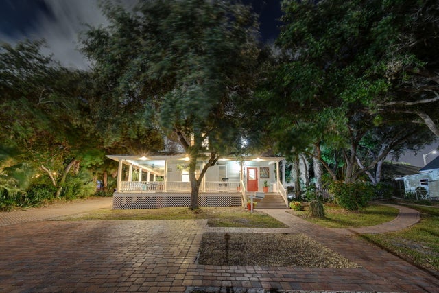 3 of 40 - 419 N 2nd St, Fort Pierce, FL