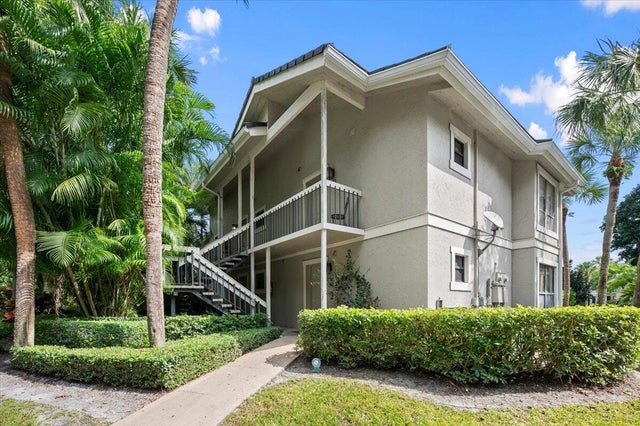 1 of 41 - 11863 Wimbledon Circle #542, Wellington, FL