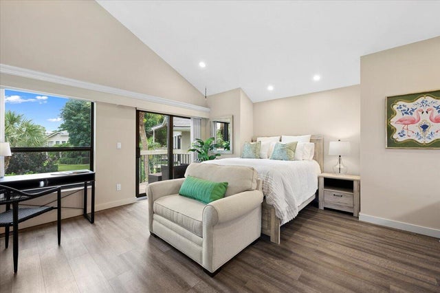 3 of 41 - 11863 Wimbledon Circle #542, Wellington, FL
