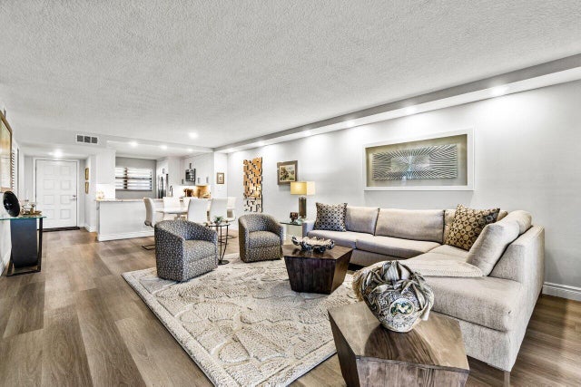 3 of 20 - 12871 Briarlake Drive #102, Palm Beach Gardens, FL