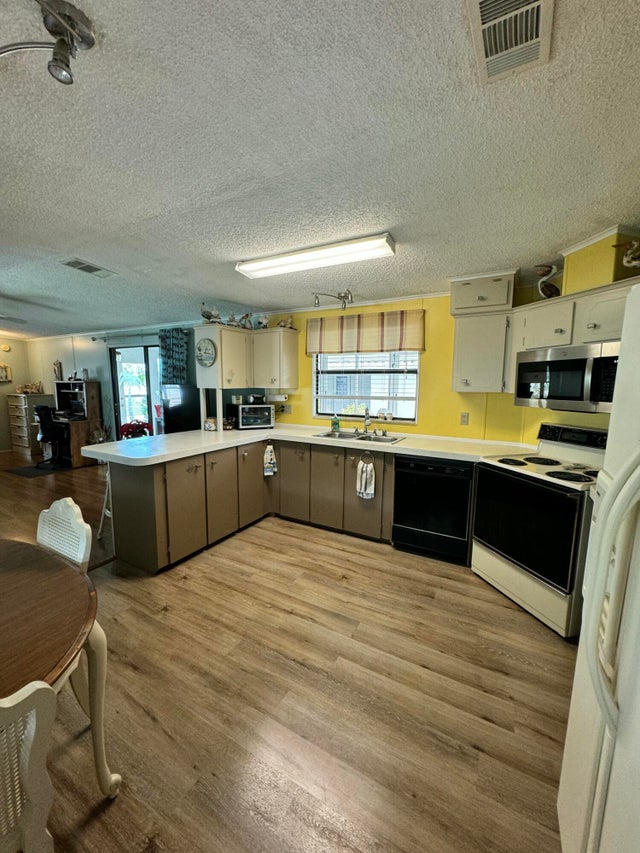 4 of 31 - 14463 Dalia Avenue, Fort Pierce, FL