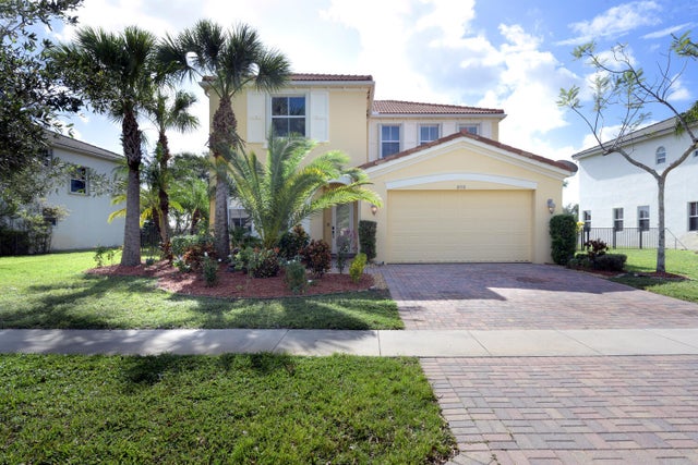 1 of 32 - 2392 Bellarosa Cir, Royal Palm Beach, FL