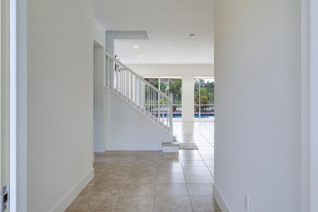 3 of 32 - 2392 Bellarosa Cir, Royal Palm Beach, FL