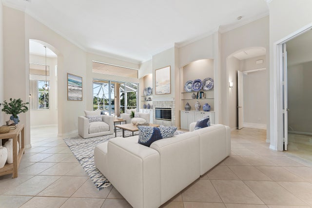 5 of 33 - 8037 Se Woodlake Lane, Hobe Sound, FL