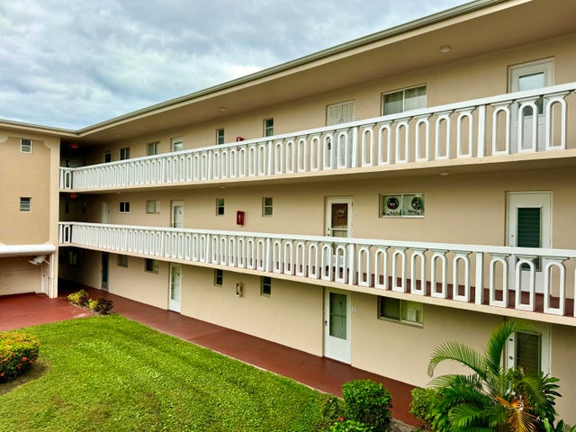 1 of 15 - 2581 N Garden Drive N #309, Lake Worth, FL