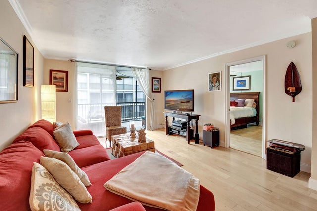 2 of 31 - 740 E Ocean Av #403, Boynton Beach, FL