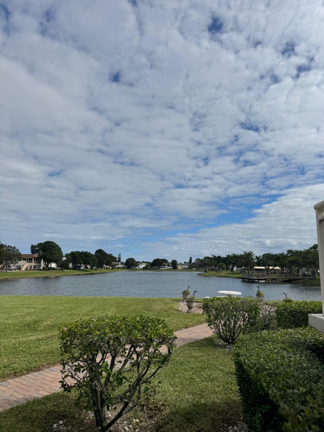 1 of 10 - 387 Chatham S, West Palm Beach, FL
