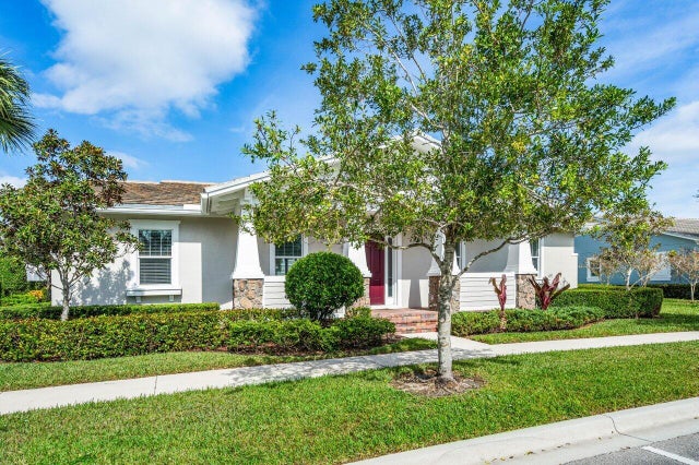 3 of 72 - 1131 N Prescott Dr, Jupiter, FL