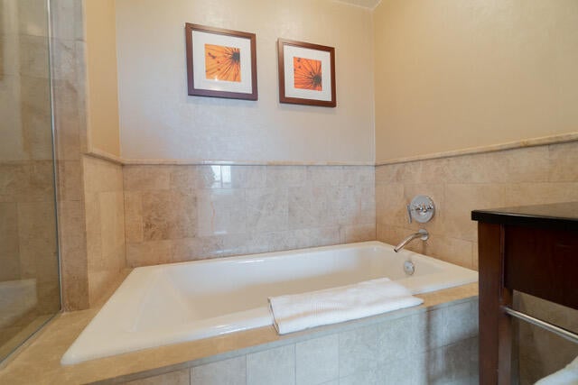 4 of 41 - 3800 N Ocean Dr #901, Singer Island, FL