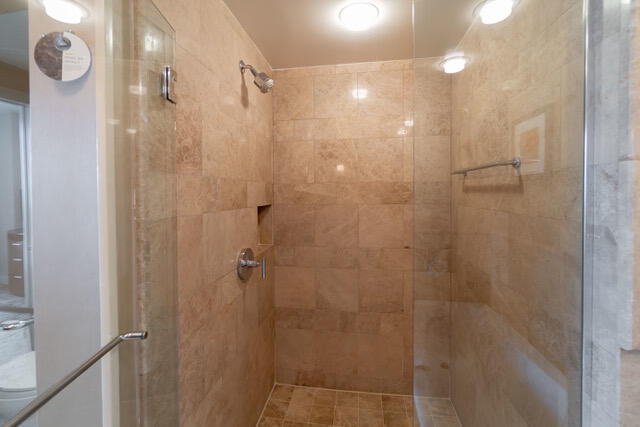 5 of 41 - 3800 N Ocean Dr #901, Singer Island, FL