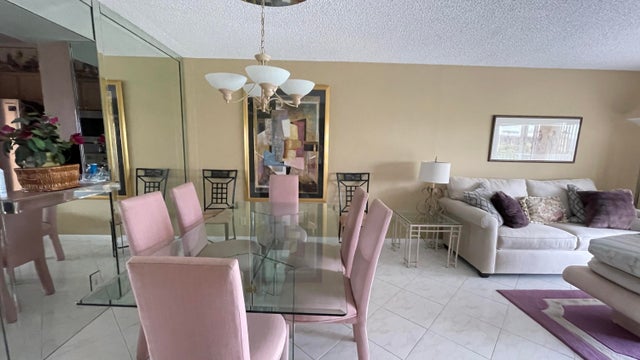2 of 41 - 6936 Huntington Lane #405, Delray Beach, FL