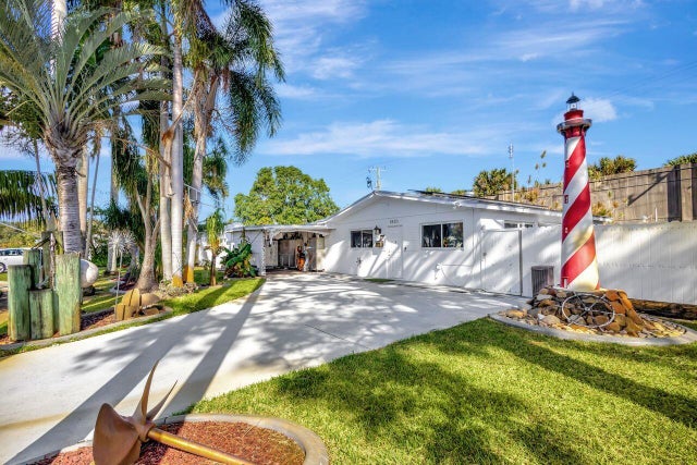 1 of 43 - 9520 Birmingham Dr, Palm Beach Gardens, FL