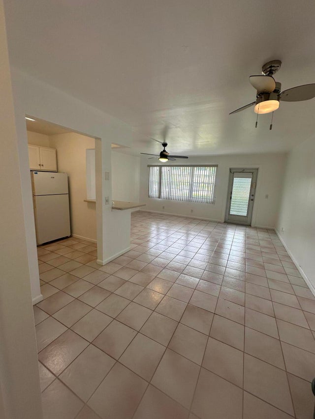 1 of 31 - 377 Windsor Q, West Palm Beach, FL