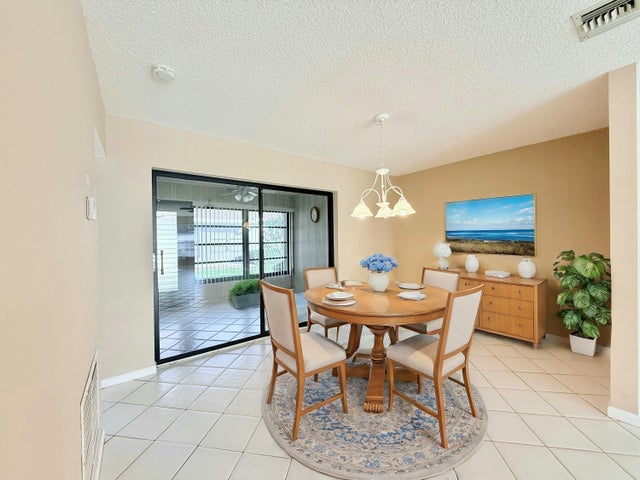4 of 10 - 9810 Walnut Tree Way #b, Boynton Beach, FL