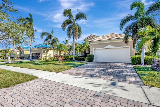 4 of 54 - 5532 Spanish River Rd, Fort Pierce, FL