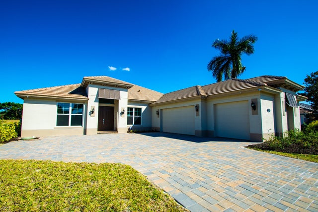 1 of 18 - 220 Sw Dalton Circle, Port Saint Lucie, FL