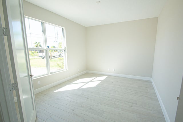 2 of 18 - 220 Sw Dalton Circle, Port Saint Lucie, FL